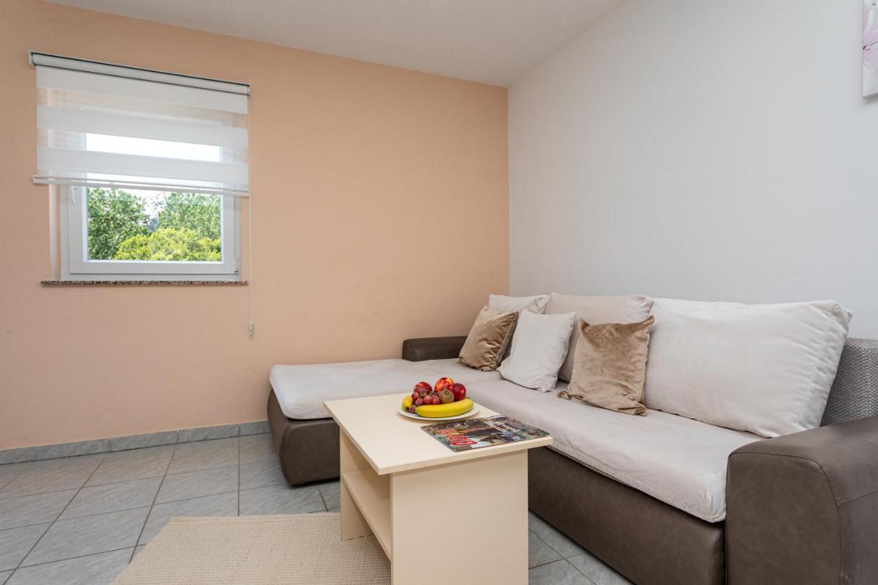 Apartments La Natalli บัชกา ภายนอก รูปภาพ