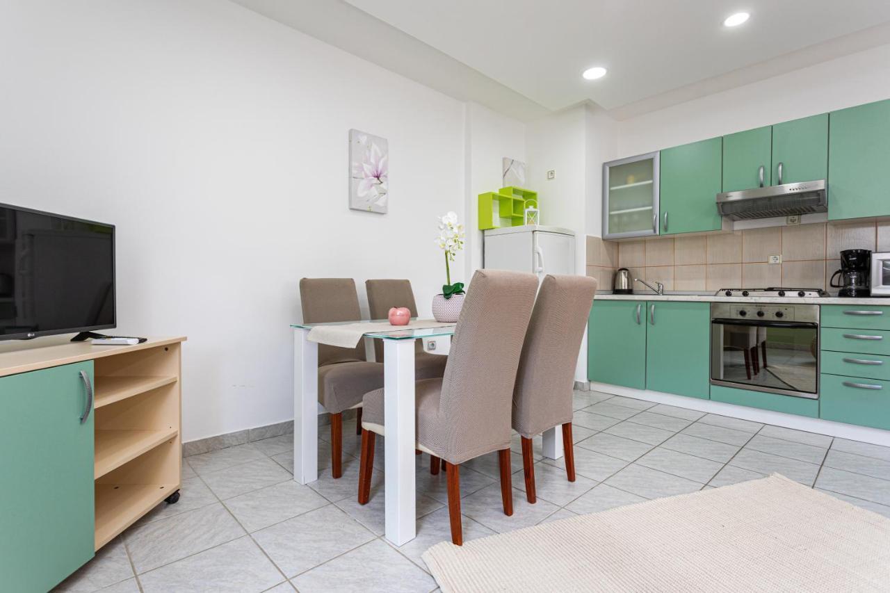 Apartments La Natalli บัชกา ภายนอก รูปภาพ