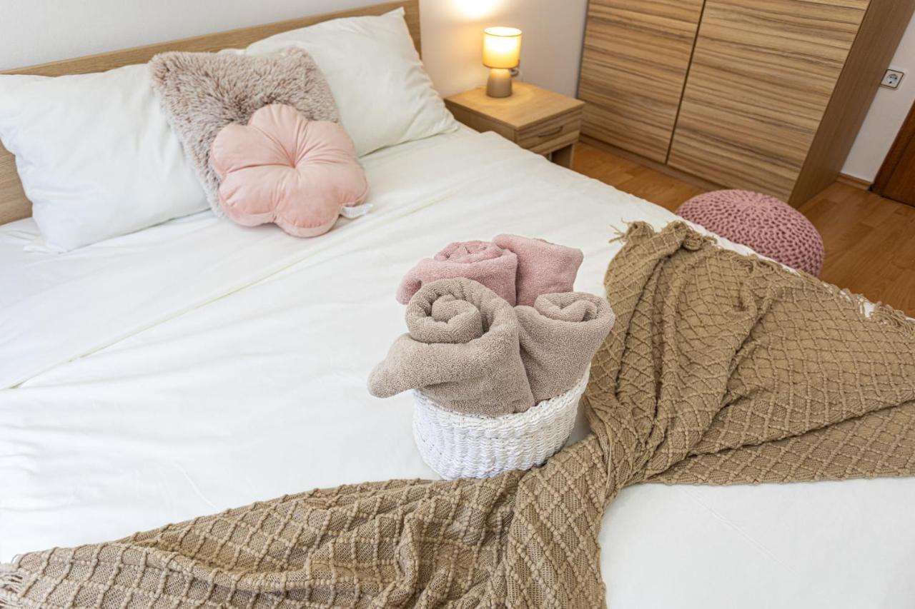 Apartments La Natalli บัชกา ภายนอก รูปภาพ